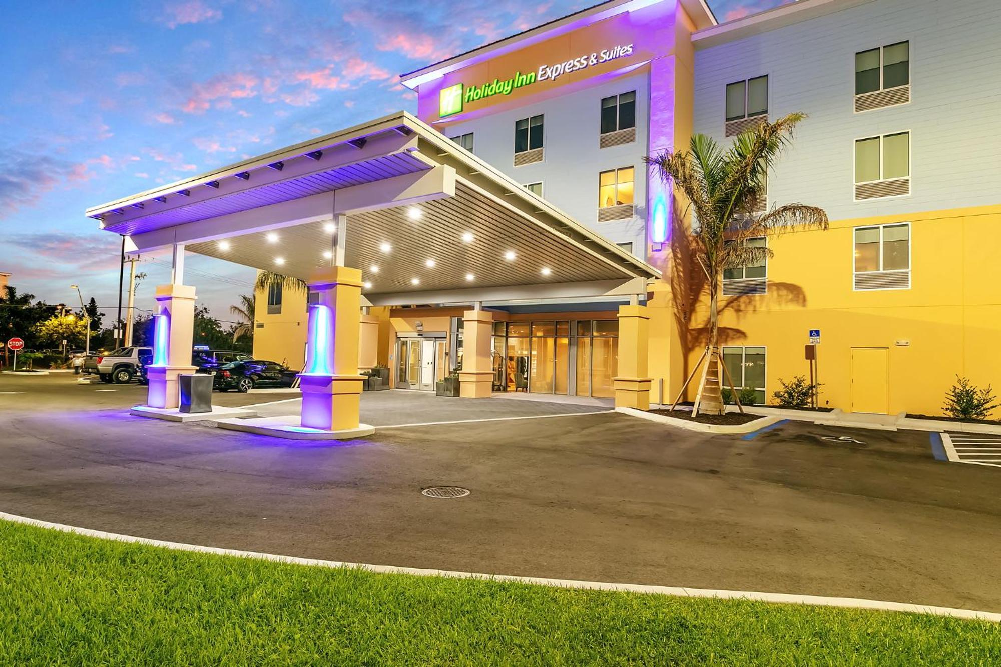 Holiday Inn Express And Suites - Nokomis - Sarasota South Zewnętrze zdjęcie
